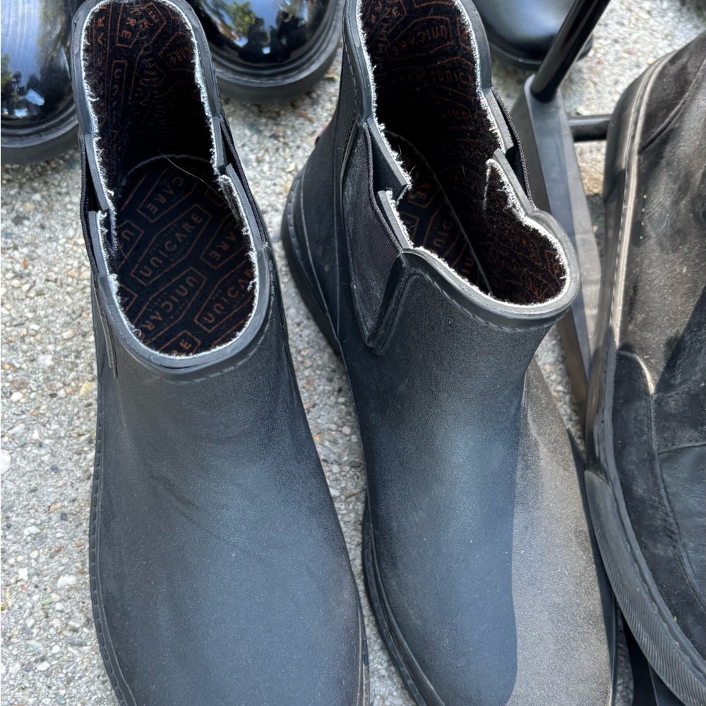 Unicare rubber boots